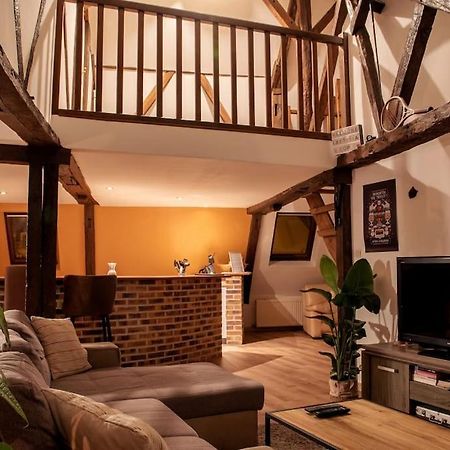 Duplex Atypique Dans La Cite Medievale Laon Exteriér fotografie