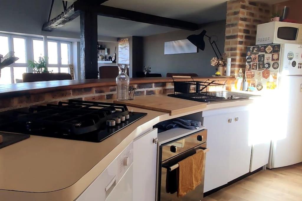 Duplex Atypique Dans La Cite Medievale Laon Exteriér fotografie