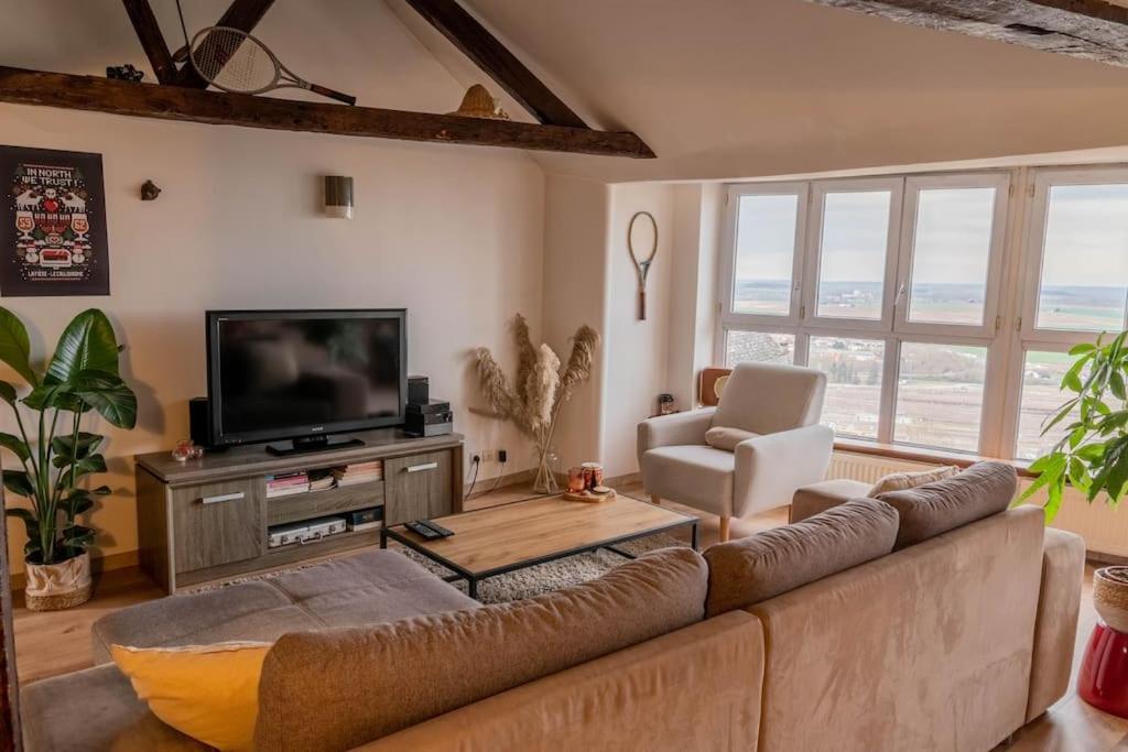 Duplex Atypique Dans La Cite Medievale Laon Exteriér fotografie